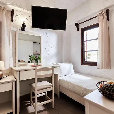 Mila Malia Studios Hotel Exterior photo