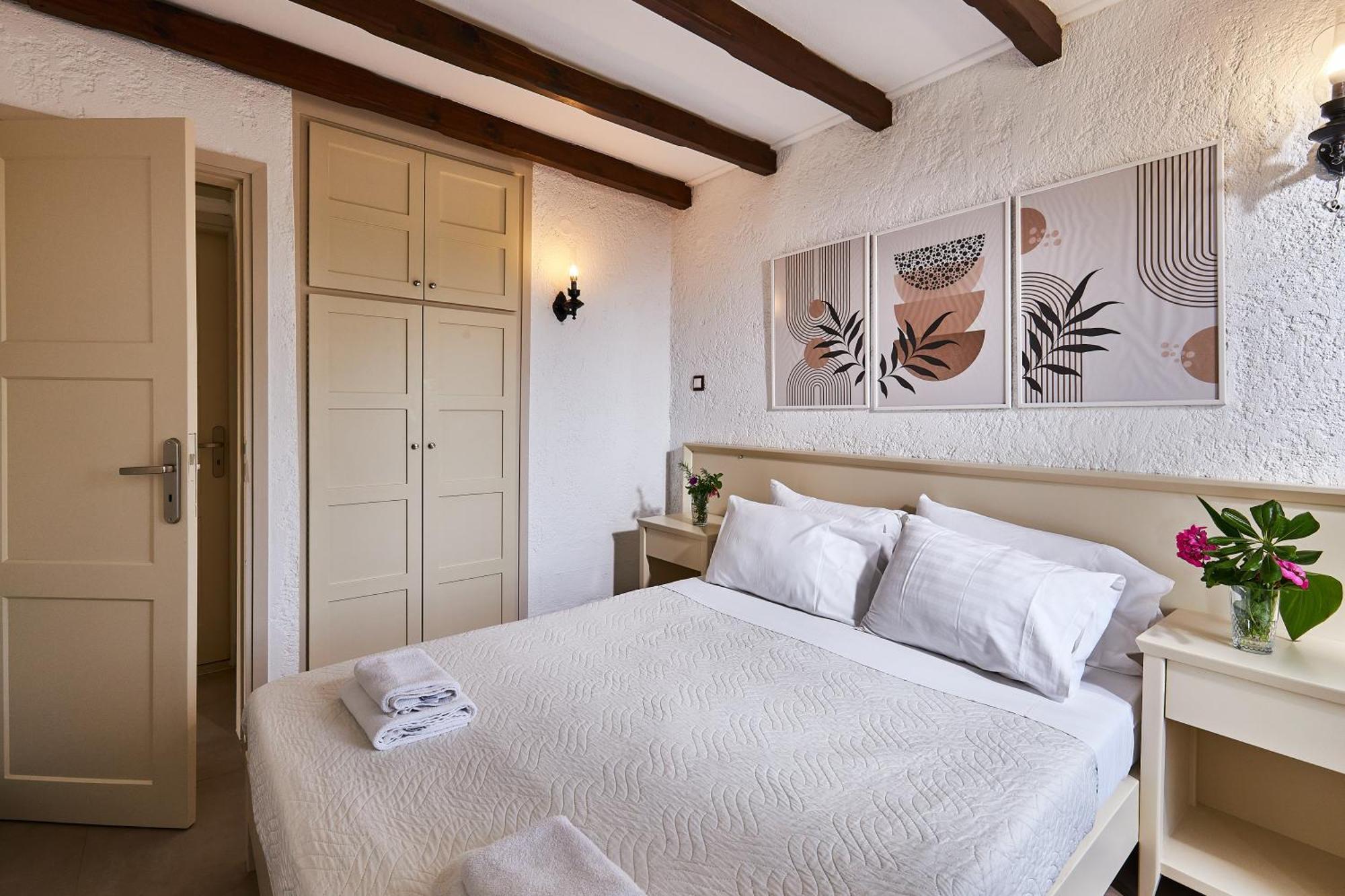 Mila Aparthotel 2*